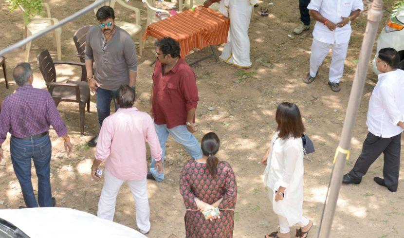 Exclusive Chiranjeevi Khaidi No 150 Movie Working Stills