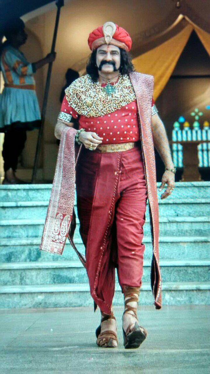 Exclusive Stills from the sets of Gautamiputra Satakarni