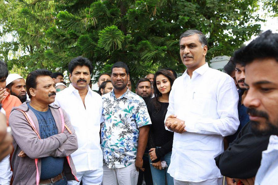 Iddari Madhya 18 Movie Latest Stills