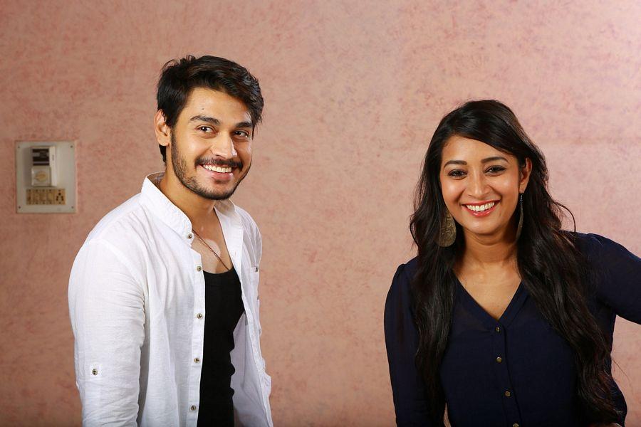Iddari Madhya 18 Movie Latest Stills