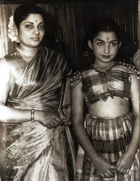Jayalalithaa NEVER SEEN Photo Collection
