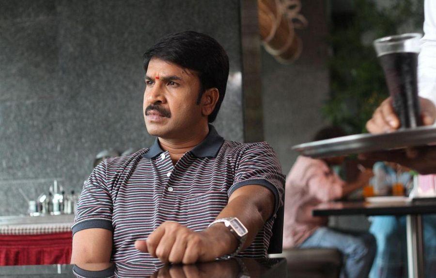 Jayammu Nischayammu Raa Movie New Stills