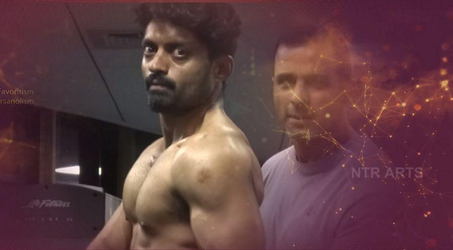 Kalyan Ram Six Pack Workout in GYM Photos