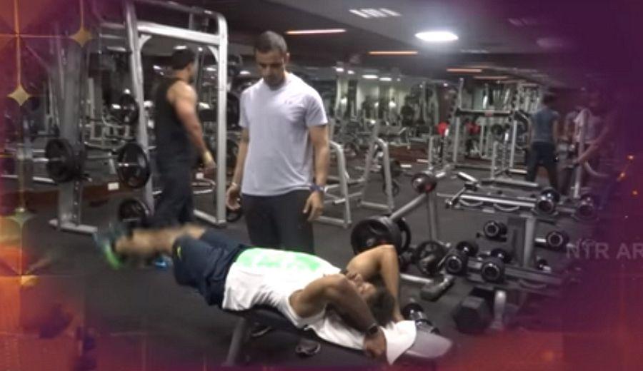 Kalyan Ram Six Pack Workout in GYM Photos