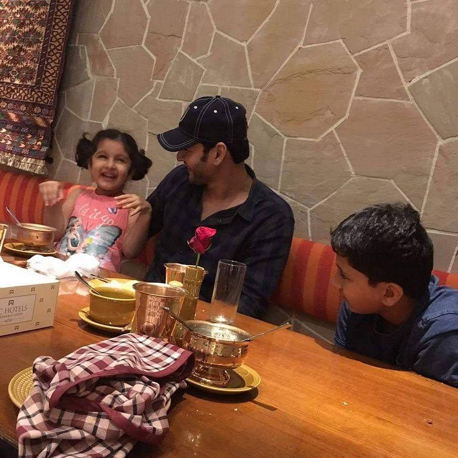 Mahesh Babu with Family Exclusive Photos Collection