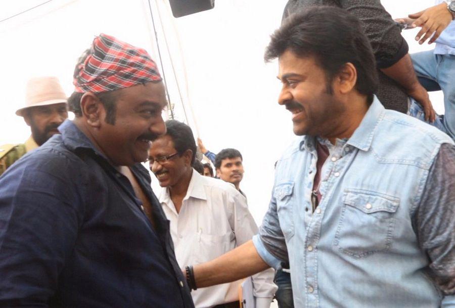 Megastar Chiranjeevi Working Stills From Khaidi No 150