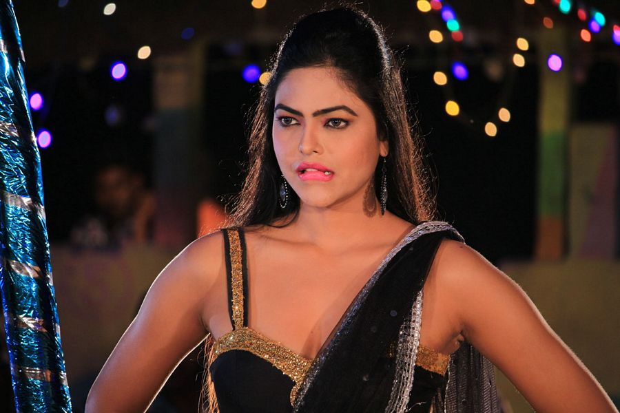 Money Is Honey Movie Stills