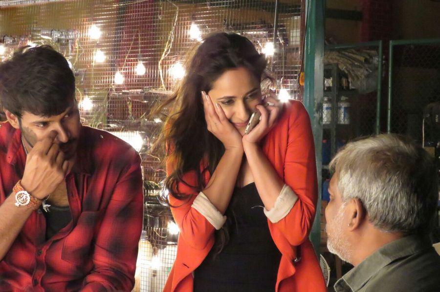 Nakshatram Telugu Movie Latest working Stills