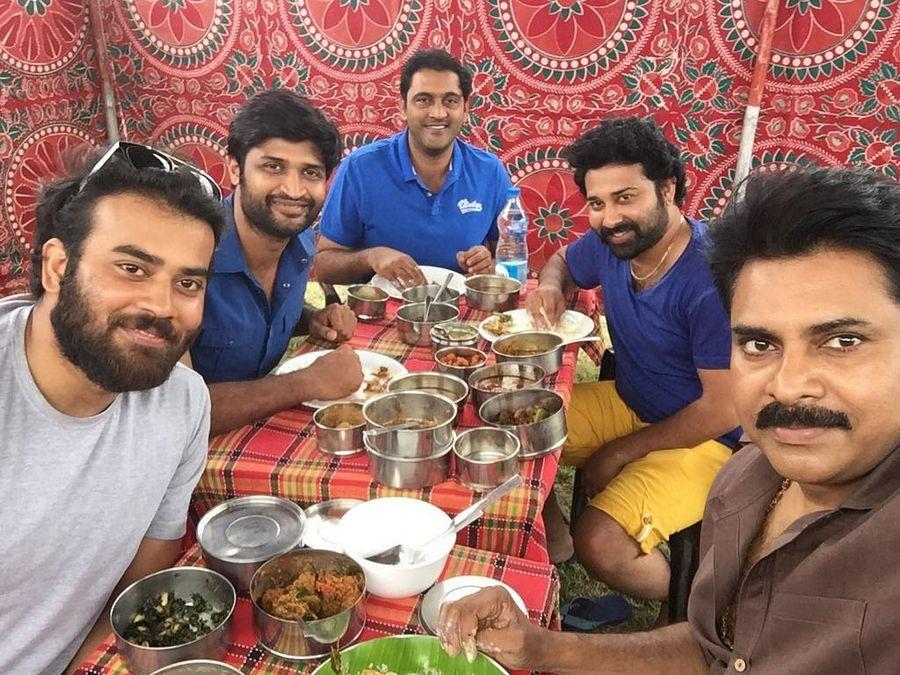 Pawan Kalyan Launch Session On Katamarayudu Location In Pollachi