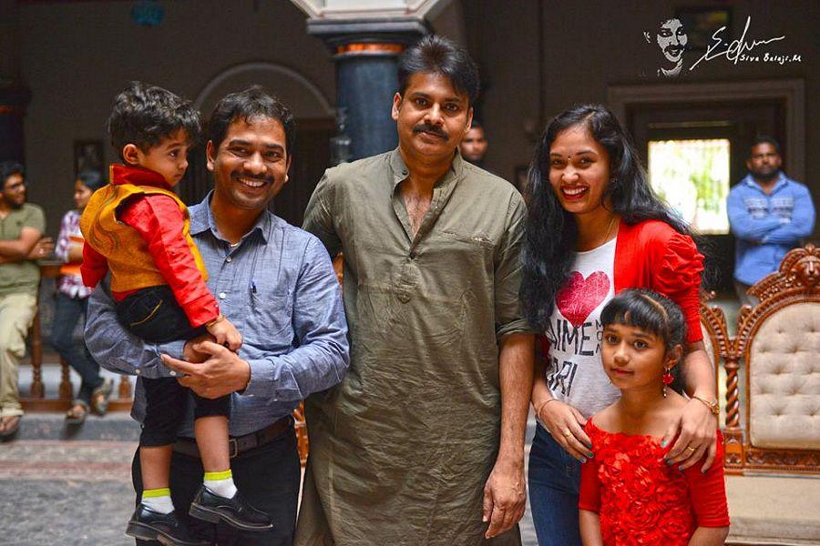 Pawan Kalyan's on the Sets of Katamarayudu Movie