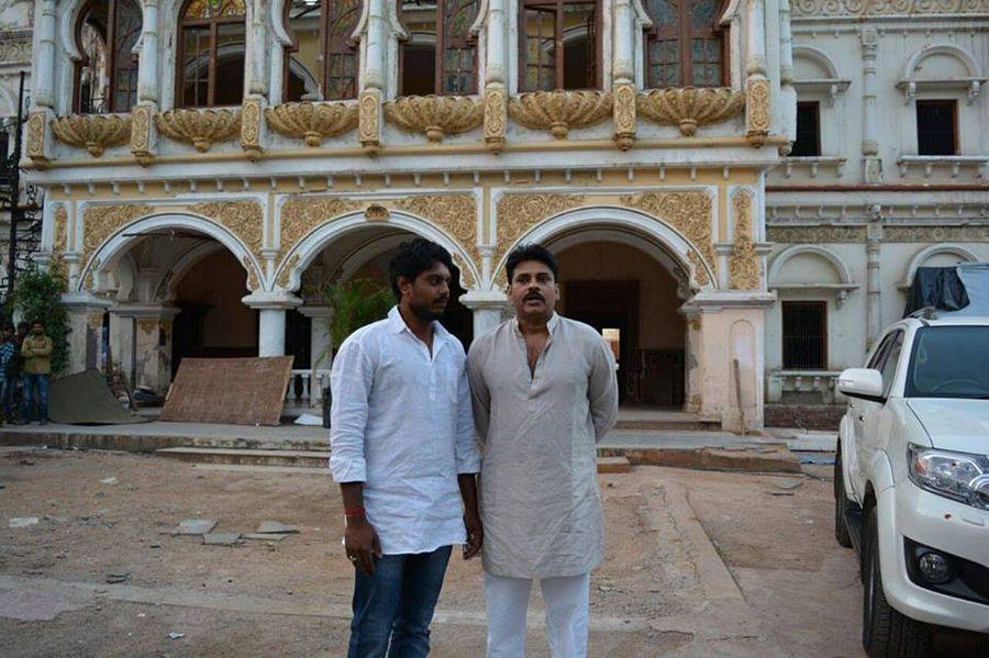 Pawan Kalyan's on the Sets of Katamarayudu Movie