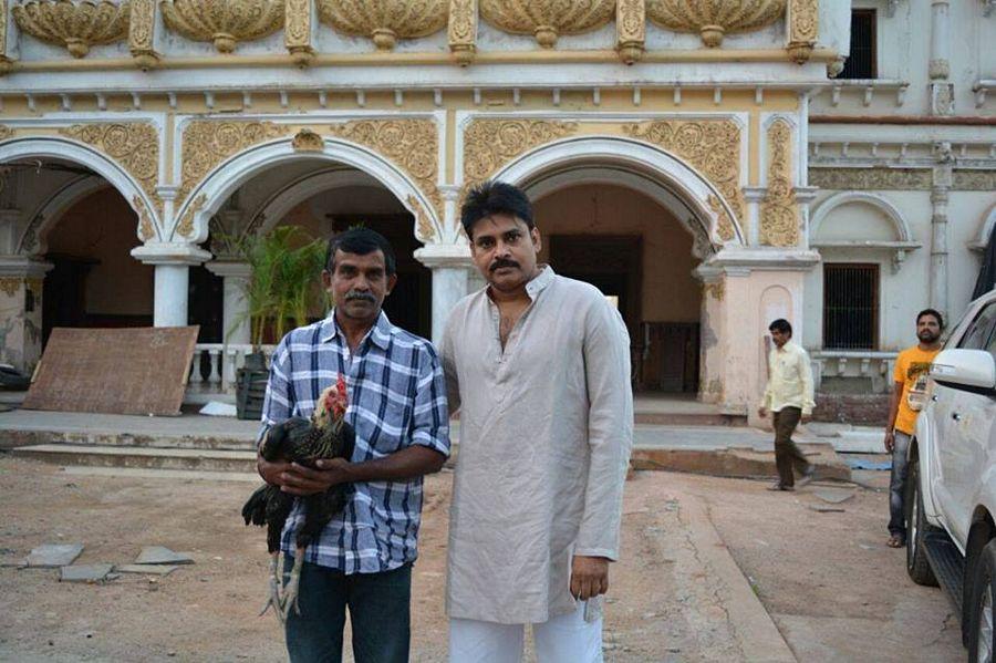 Pawan Kalyan's on the Sets of Katamarayudu Movie