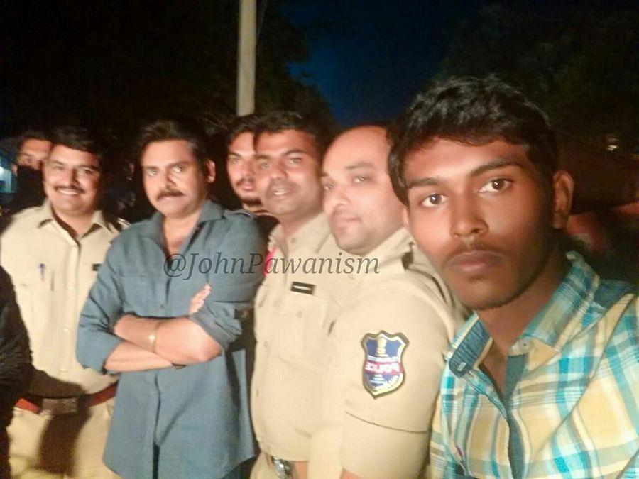 Power Star Pawan Kalyan on the sets Location of Katamarayudu Movie