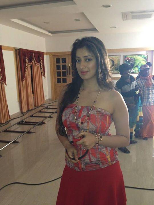B'day Special: Actress Raai Laxmi Rare & Unseen with Family Photos