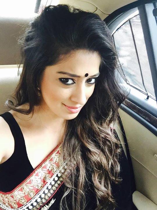 B'day Special: Actress Raai Laxmi Rare & Unseen with Family Photos