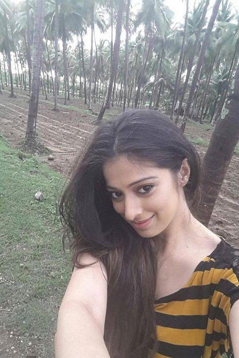B'day Special: Actress Raai Laxmi Rare & Unseen with Family Photos
