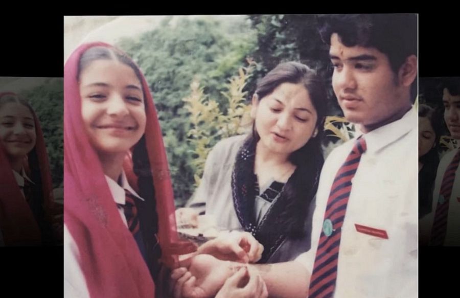 Rare School Life Pics Of Bollywood Celebrities