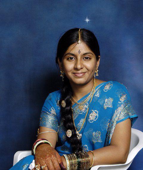 Serial Actress Sravani Rare & UNseened with Family Photos