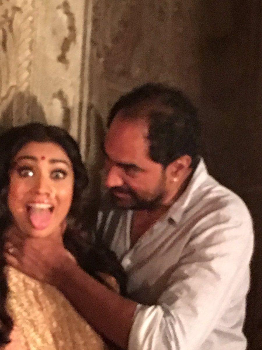 Shriya Saran LEAKED Stills in Gautamiputra Satakarni Movie