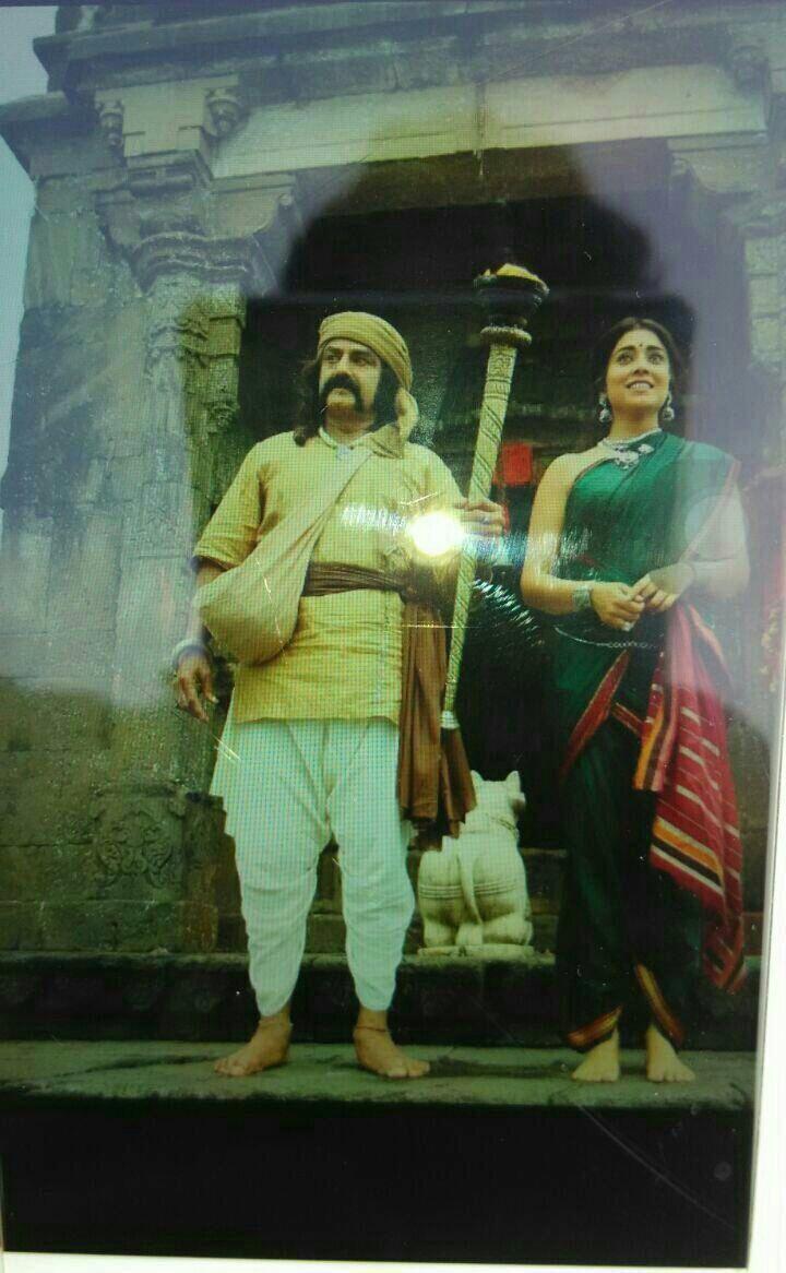 Shriya Saran LEAKED Stills in Gautamiputra Satakarni Movie