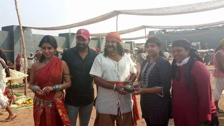 Shriya Saran LEAKED Stills in Gautamiputra Satakarni Movie