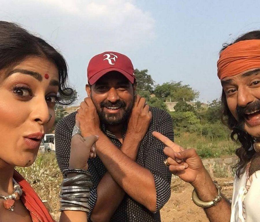 Shriya Saran LEAKED Stills in Gautamiputra Satakarni Movie