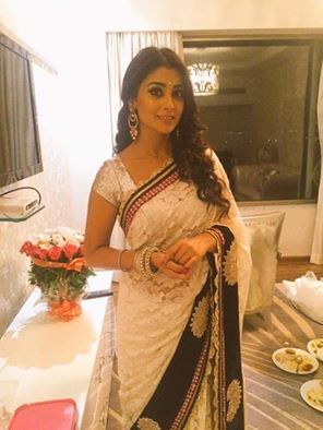 Shriya Saran Unseen Photo Collection