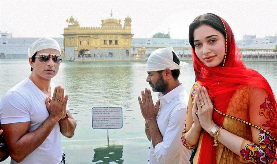 Tamannaah darshan at Golden Temple Photos