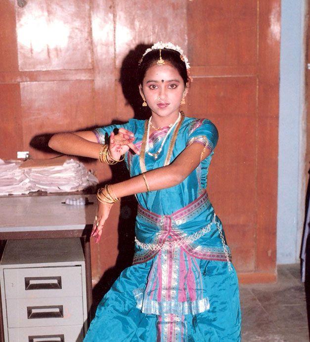 Telugu TV Anchor Suma Kanakala Rare & UNseened Photos