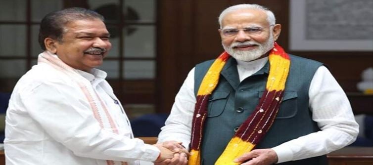 'ईंट से मारो' : दिलीप घोष का निशाना टीएमसी है या बंगाल बीजेपी की अपनी कुर्सी?