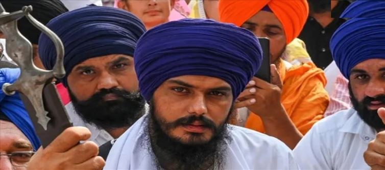 పాక్‌ అండతో రెచ్చిపోతున్న సిక్కు తీవ్రవాది అమృత్‌పాల్‌?