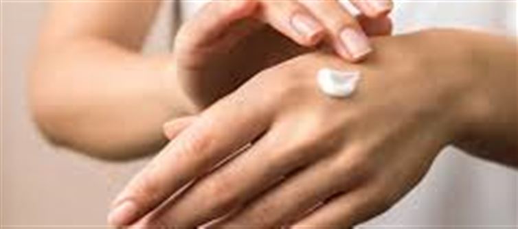 చిన్న పని చేసినా చేతులు గట్టి పడుతున్నాయా.. ఈ విషయాలు కచ్చితంగా తెలుసుకోండి!