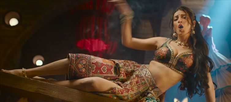 Janhvi Kapoor Brought Glamour. Shruti Haasan Brought Aura. ‘Hellallallo’ Song Create Sparks