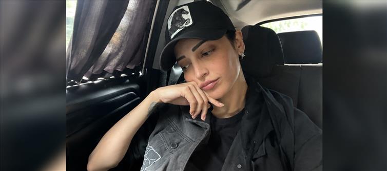 Shruti Haasan Turns A Simple Car Ride Into A Fashion Moment
