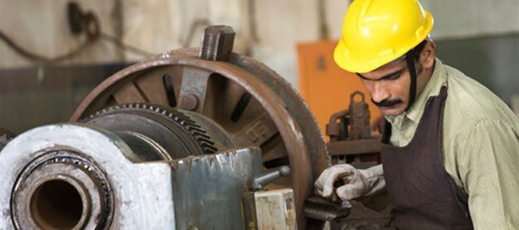 Factories Are Investing — But Not Hiring