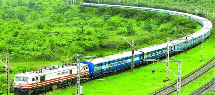 रेलवे मंत्रालय ने स्क्रैप निपटान से 66 लाख रुपये से अधिक की कमाई की