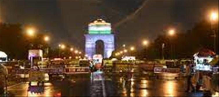 यमुना एक्सप्रेसवे पर फिर 4 लाशें, 32 ज़ख़्मी — क्या इस 'किलर हाइवे' पर हर सफ़र अब रूलेट है?