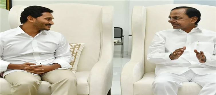 జగన్.. కేసీఆర్‌ నుంచి నేర్చుకోవాల్సిన పాఠాలివే?