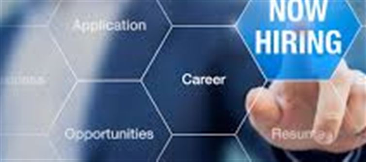 తక్కువ సమయంలో జాబ్ రావాలా.. సోషల్ మీడియాలో ఇలా సెర్చ్ చేయండి!