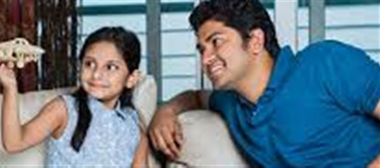 Why Mother And Father Have To Spend Fine Time With Children Day By Day
