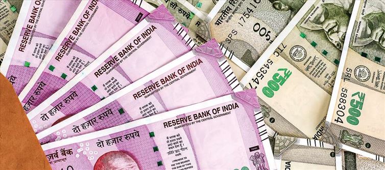 Money: నేడు వారి ఖాతాలో డబ్బు జమ..!