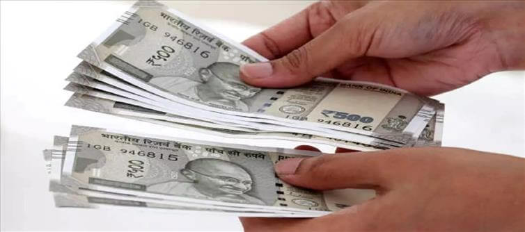 Money: ఏపీ మహిళలకు జగన్ శుభవార్త..!