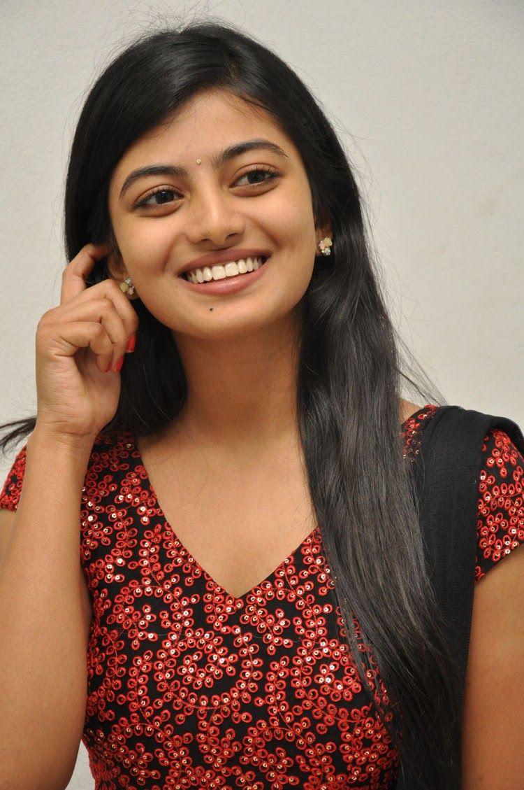 Actress Anandi unseened photos