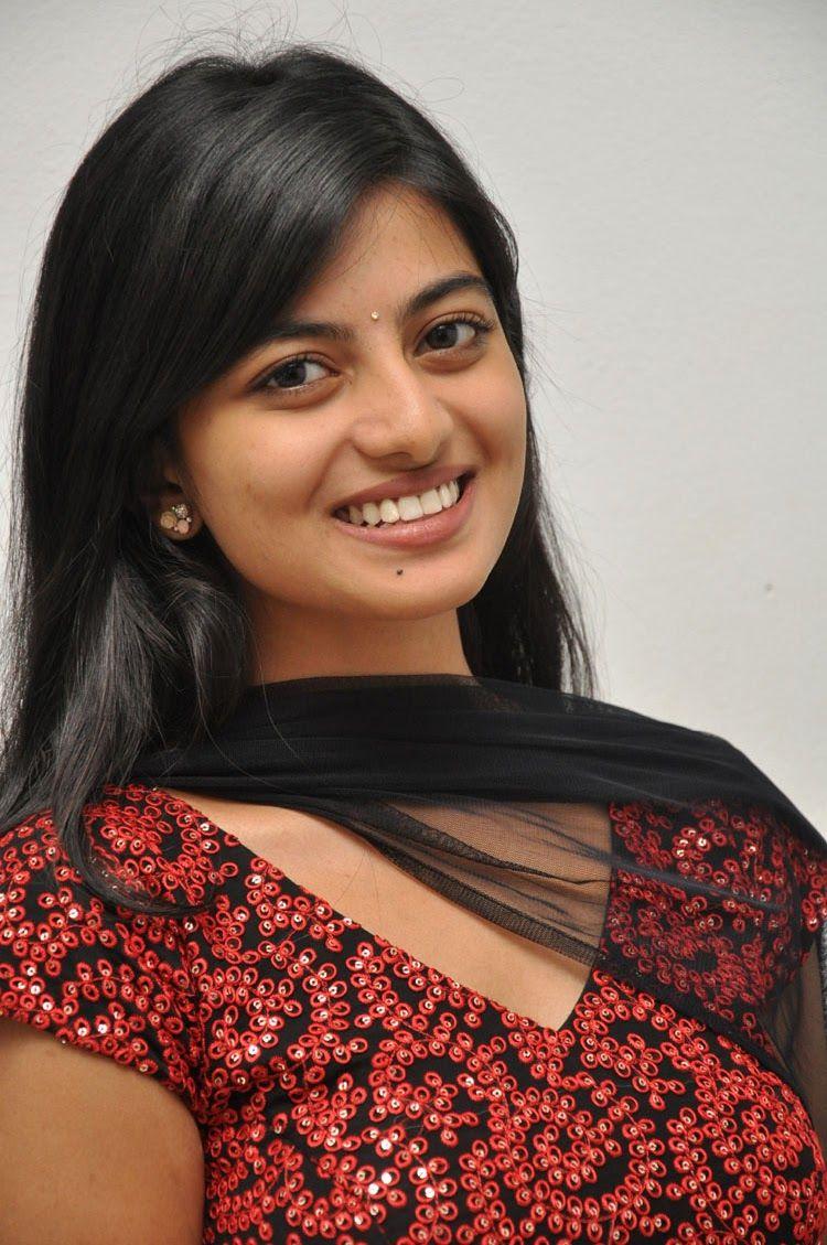 Actress Anandi unseened photos