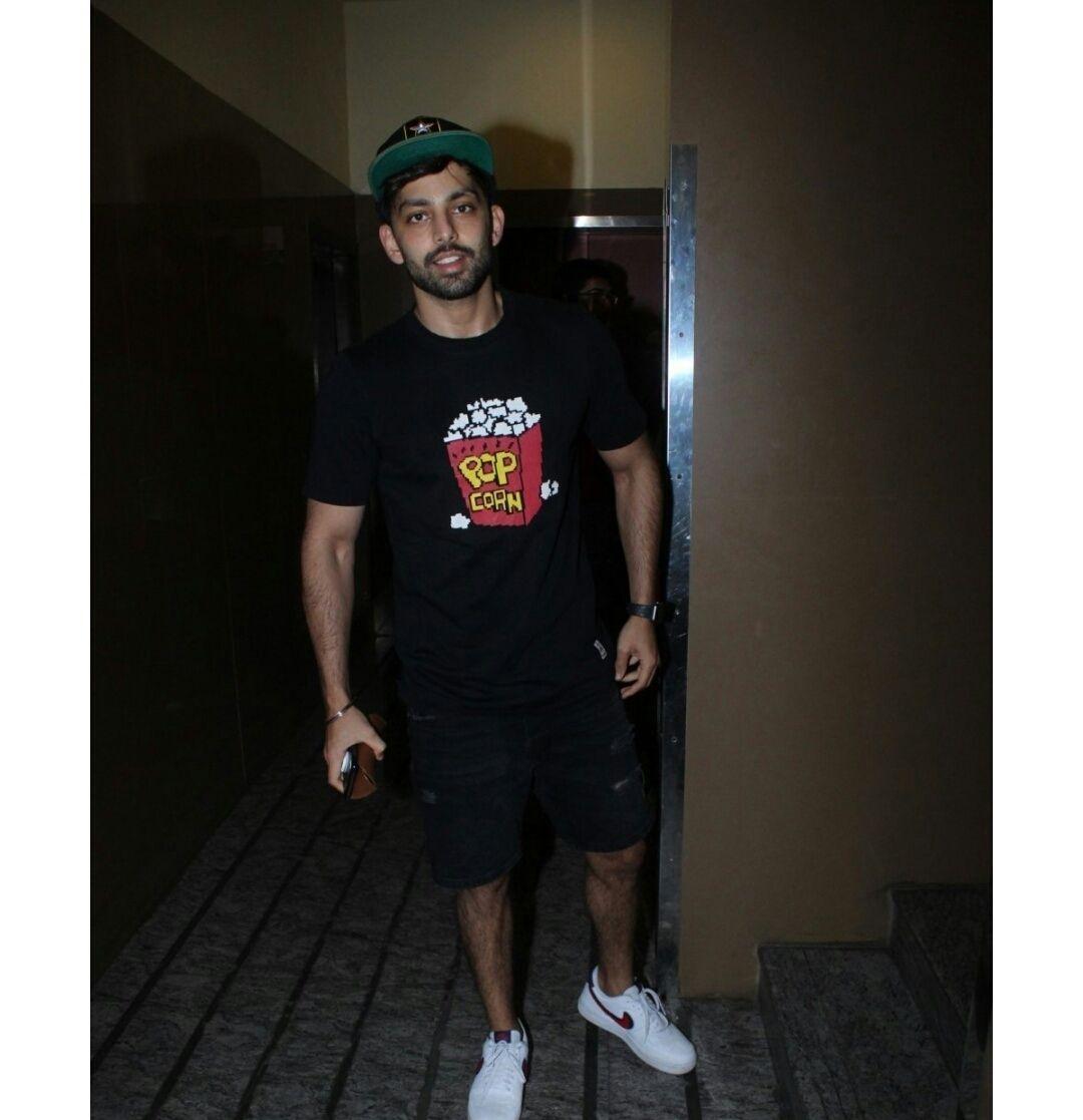  Himansh Kohli at a Cinema Hall