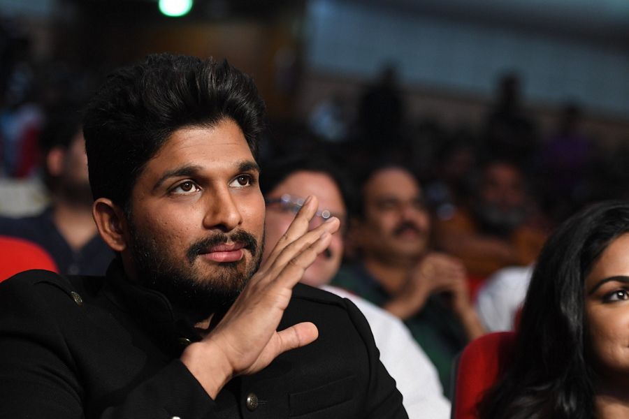 Allu Arjun Stills at DJ Duvvada Jagannadham Audio Launch Photos