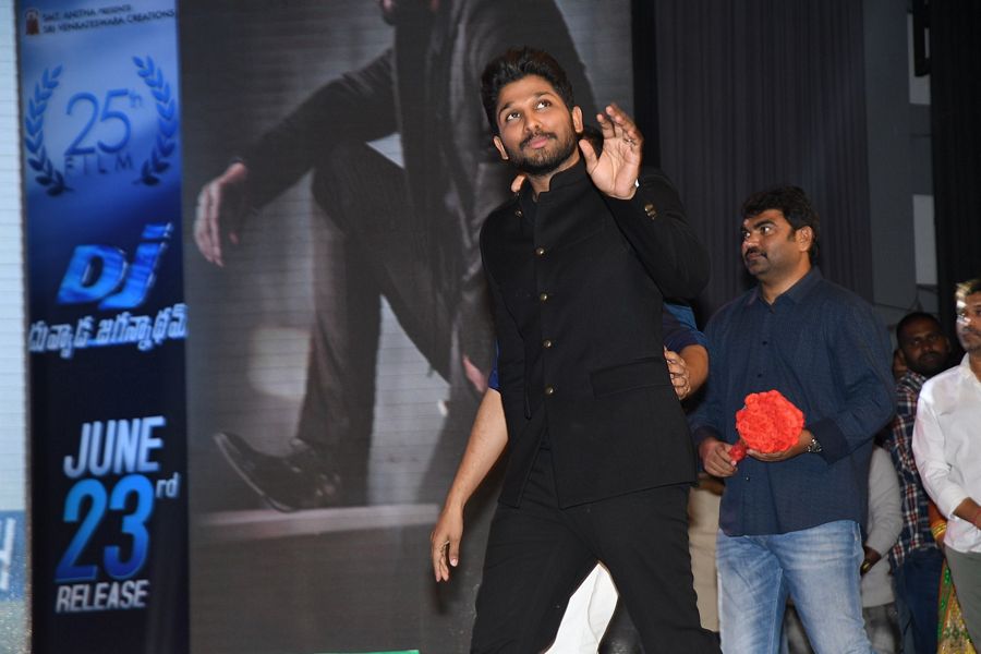 Allu Arjun Stills at DJ Duvvada Jagannadham Audio Launch Photos