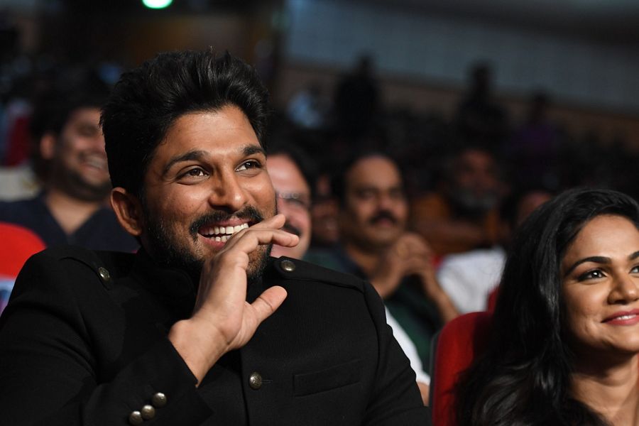 Allu Arjun Stills at DJ Duvvada Jagannadham Audio Launch Photos