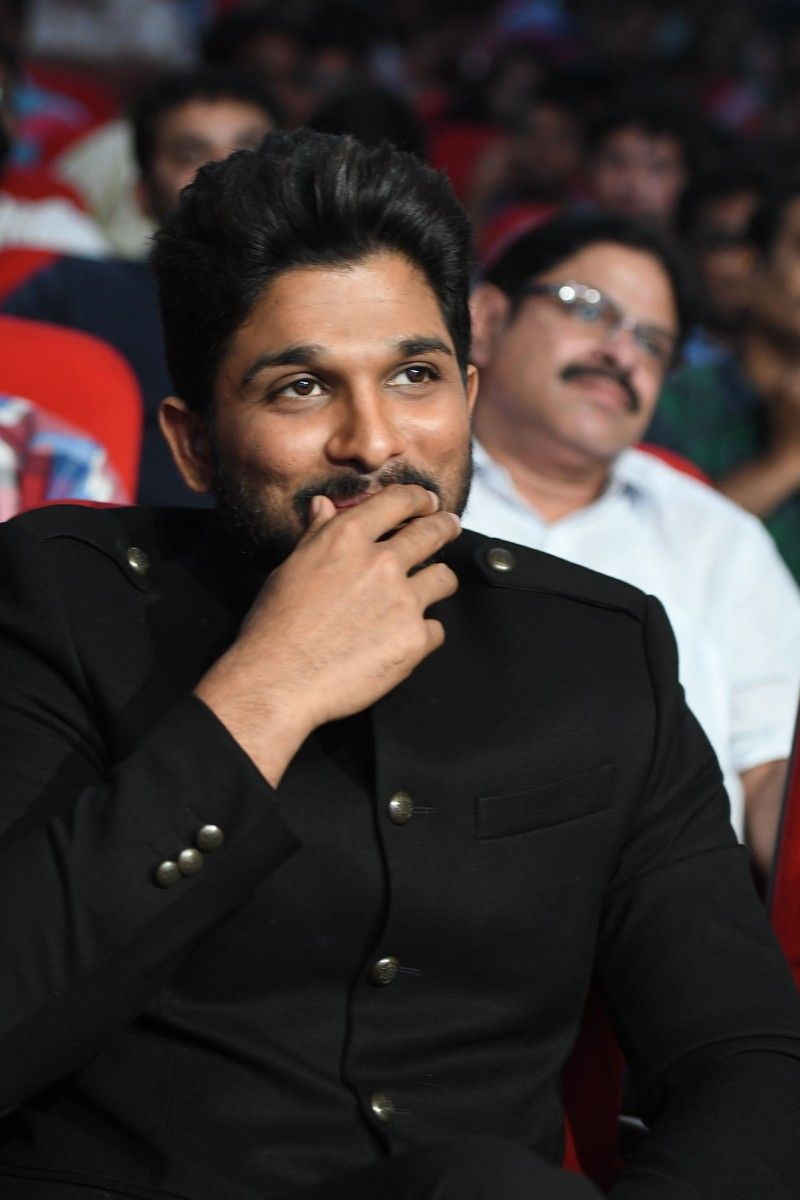 Allu Arjun Stills at DJ Duvvada Jagannadham Audio Launch Photos