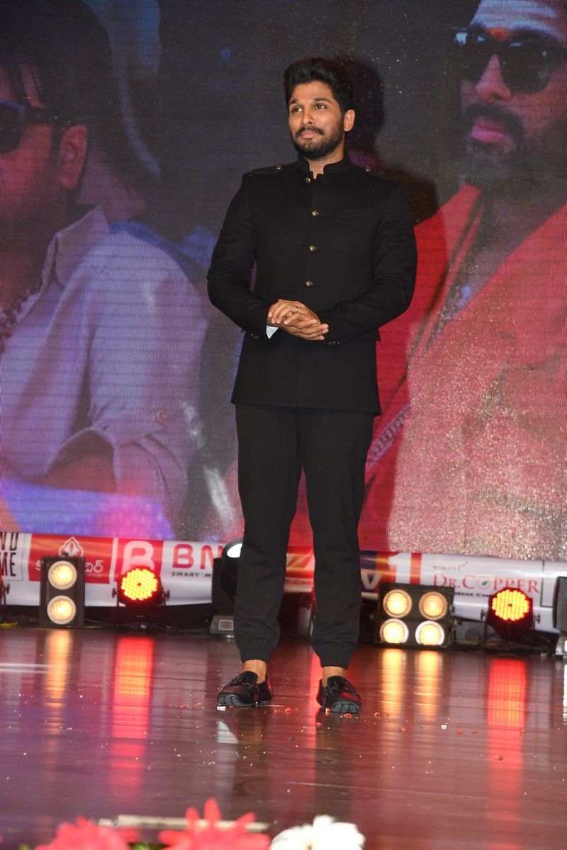 Allu Arjun Stills at DJ Duvvada Jagannadham Audio Launch Photos